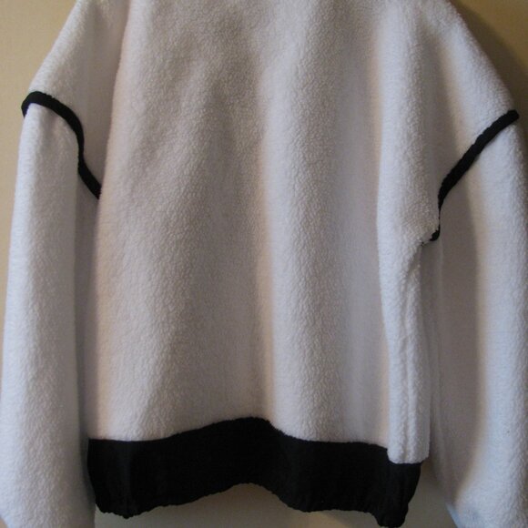 NWT - WOMENS FLEECE BLACK AND WHITE JACKET ZIP UP - SIZE XL - Picture 7 of 8